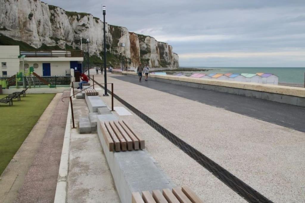 Le Tréport Logement A Deux Pas De La Plage Et Des Commerces מראה חיצוני תמונה